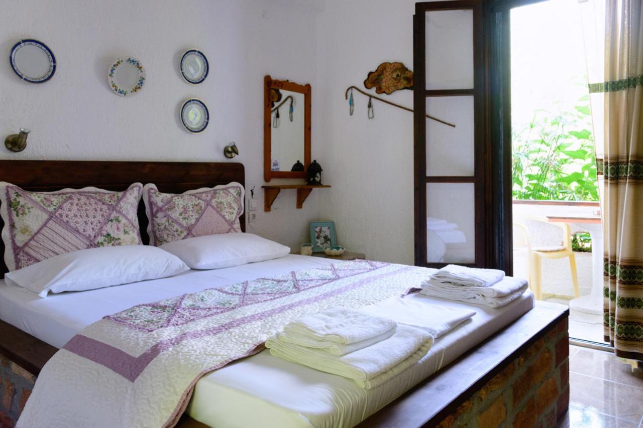Spiros Rooms Panormos  Zewnętrze zdjęcie